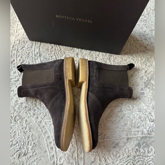 Bottega Veneta Chelsea Boots - Picture 6 of 10